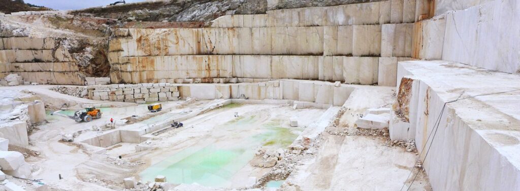 Travertin Origine caractéristiques avantages idées déco BLOG Bannière