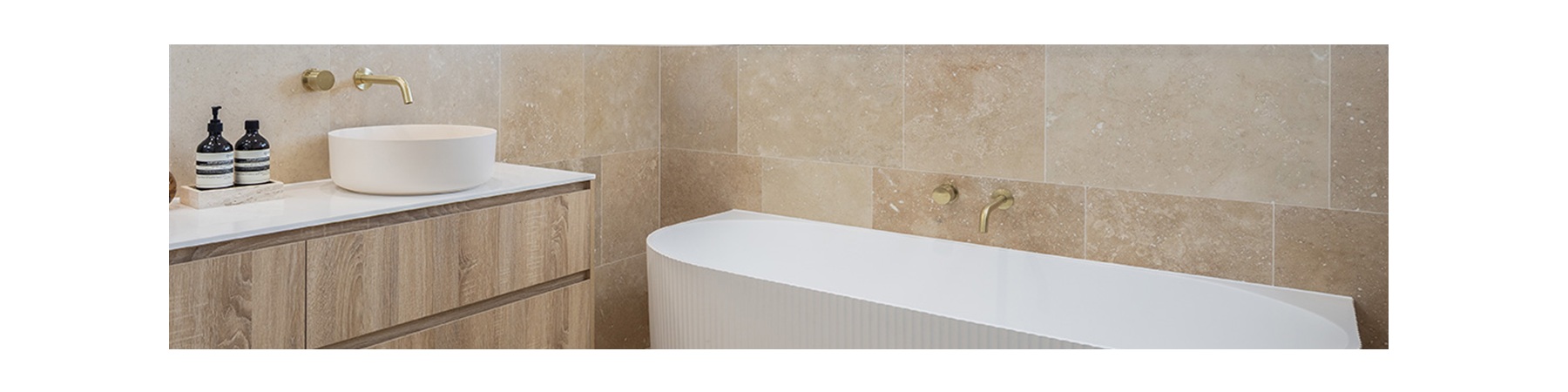 Travertin en salle de bain Blog Bannière